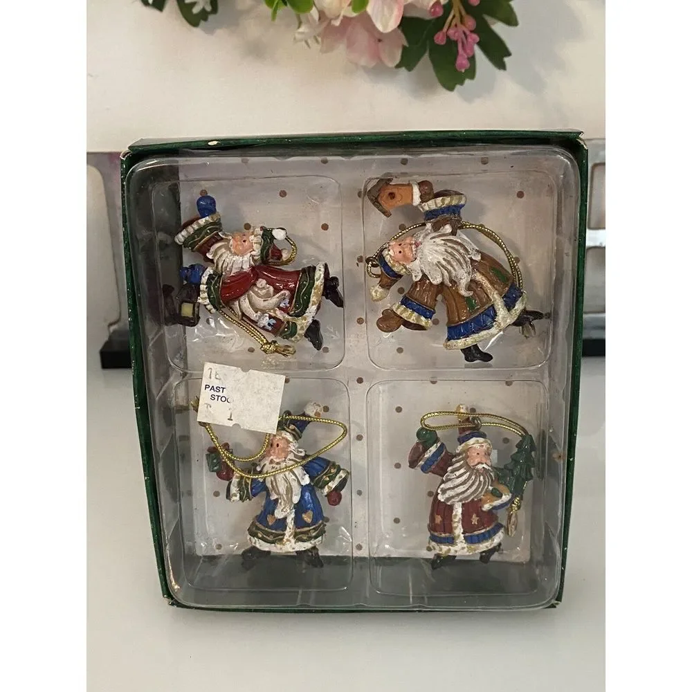 Boxed Set Of 4 Vintage 2